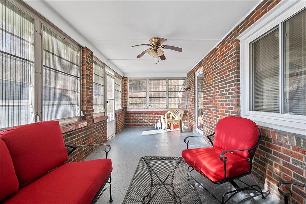 986 Cochran Mill Road Pittsburgh, PA 15236 - Photo 17 of 25 Gallery Image 17