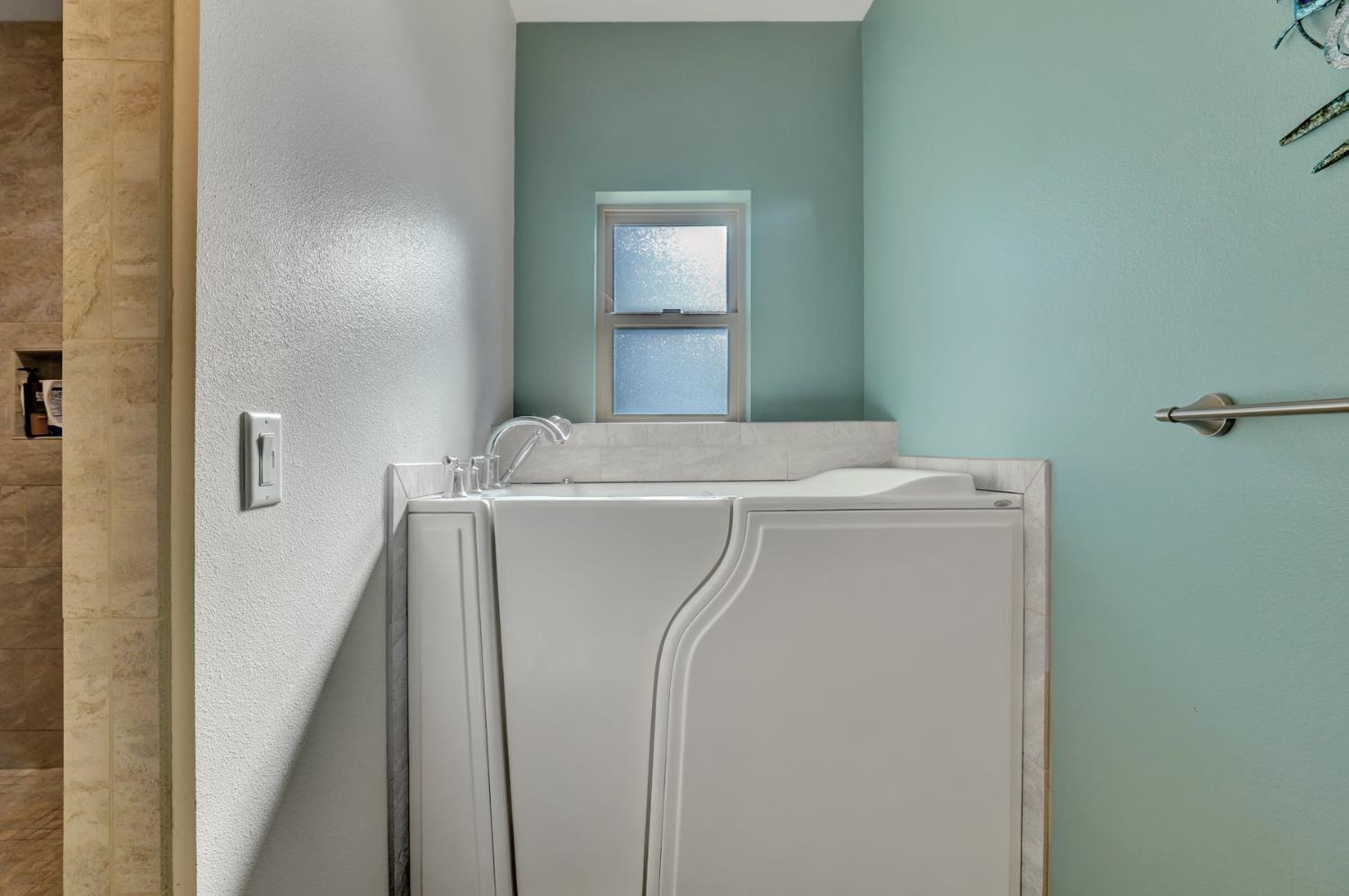 6718 Cross Star Trail Loma Rica, CA 95901 - Photo 23 of 54 a utility room with dryer and washer