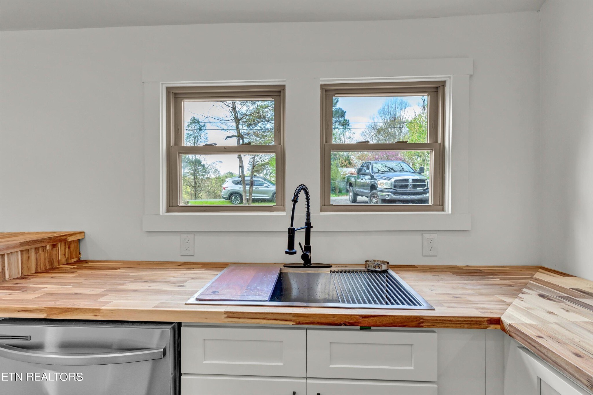 2209 Belt Road Knoxville, TN 37920 - Photo 15 of 36