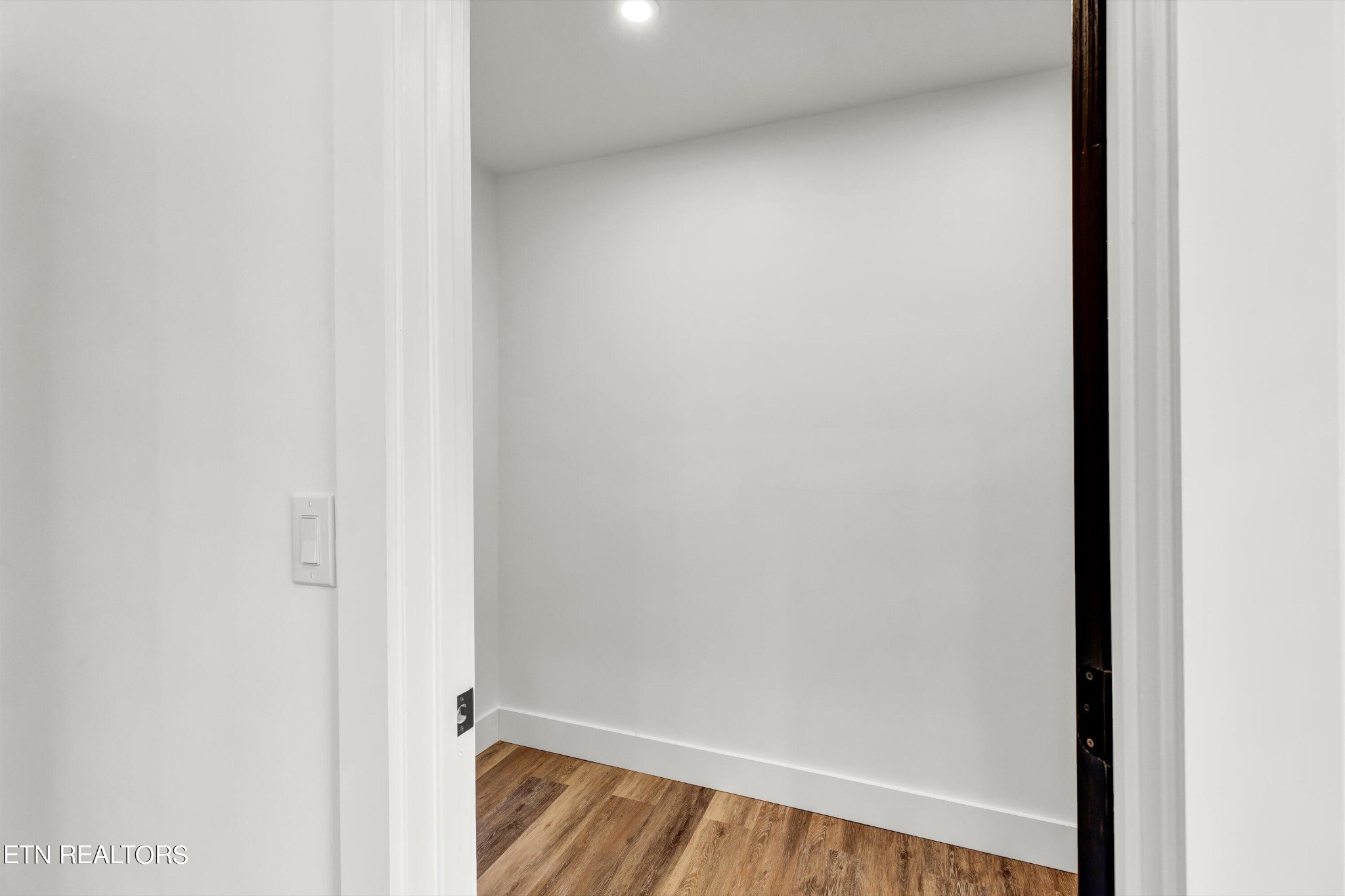 2209 Belt Road Knoxville, TN 37920 - Photo 20 of 36 a view of a small space