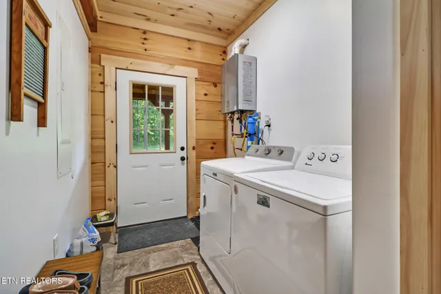 $645,000 | 299 Anderson Tinch Avenue, Jamestown, TN 38556