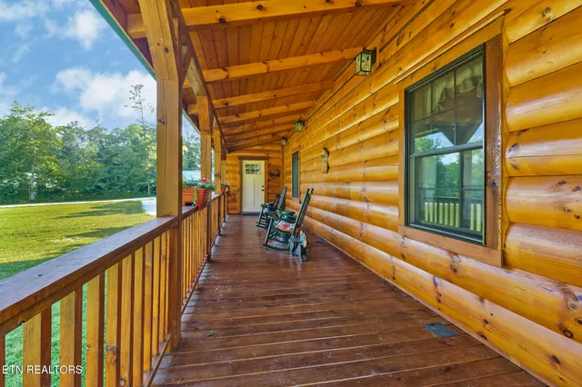 $645,000 | 299 Anderson Tinch Avenue, Jamestown, TN 38556