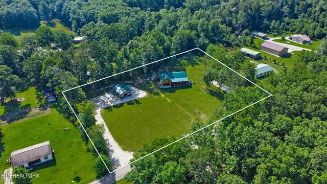 $645,000 | 299 Anderson Tinch Avenue, Jamestown, TN 38556