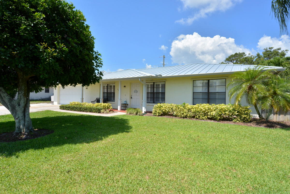 4562 Southeast Shady Ridge Lane Stuart, FL 34997 - Photo 1 of 20 Front Exterior