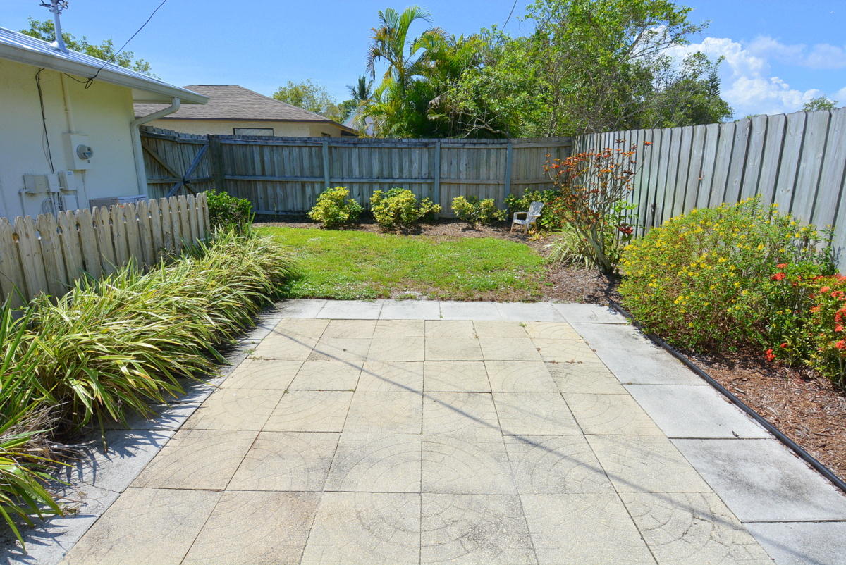4562 Southeast Shady Ridge Lane Stuart, FL 34997 - Photo 18 of 20 Concrete Patio Area