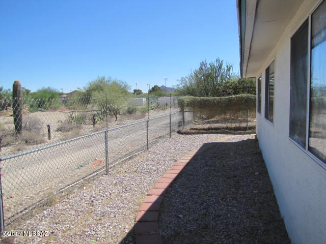 1340 Palm Street Ajo, AZ 85321 - Photo 10 of 40