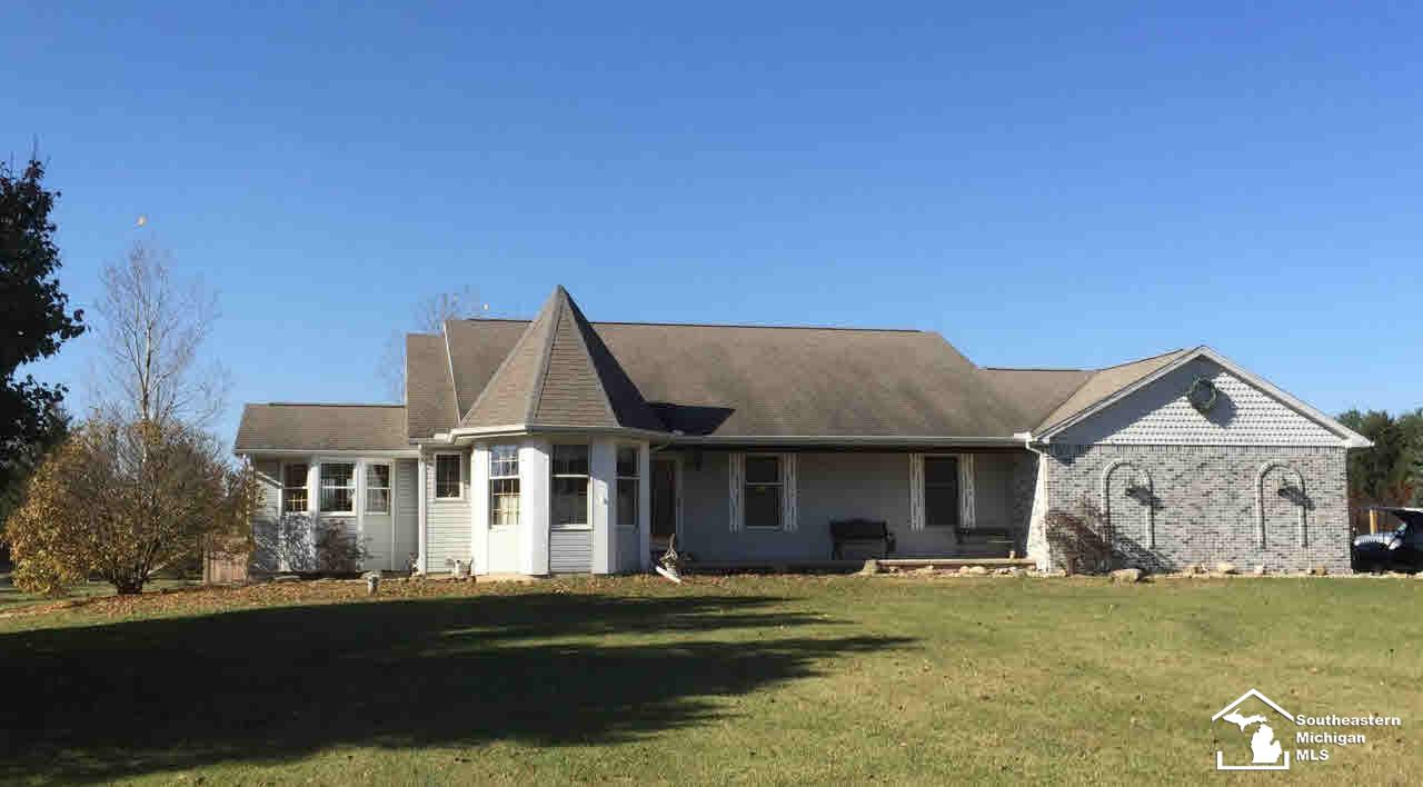 10017 Minx Road Temperance, MI 48182 - Photo 1 of 11 10017 Minx Road