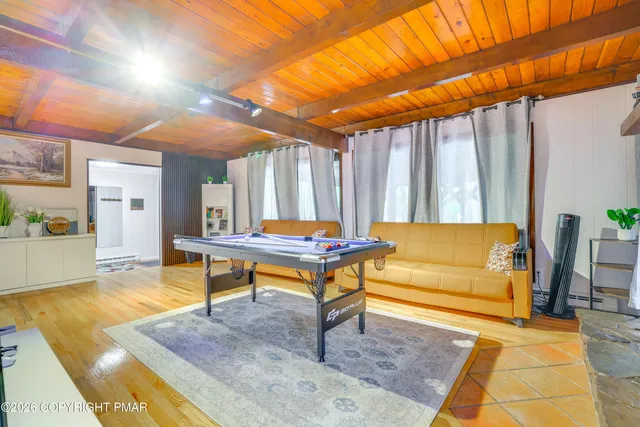 $594,000 | 353 Scotch Pine Drive, Pocono Summit, PA 18346