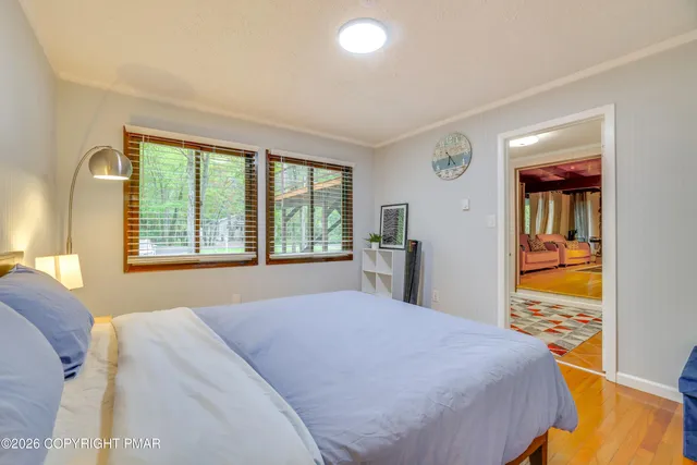 $594,000 | 353 Scotch Pine Drive, Pocono Summit, PA 18346