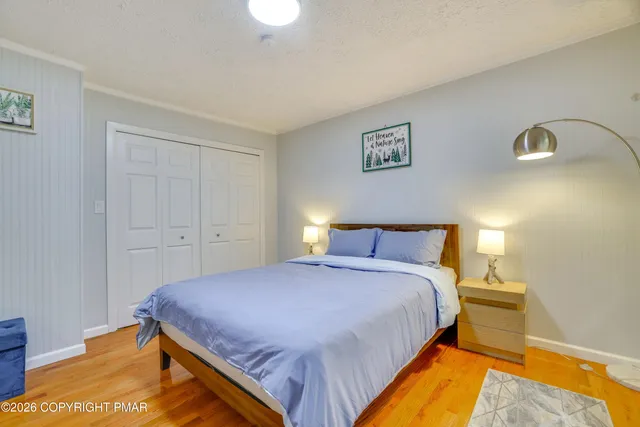 $594,000 | 353 Scotch Pine Drive, Pocono Summit, PA 18346