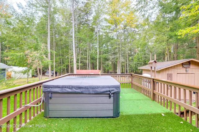 $594,000 | 353 Scotch Pine Drive, Pocono Summit, PA 18346