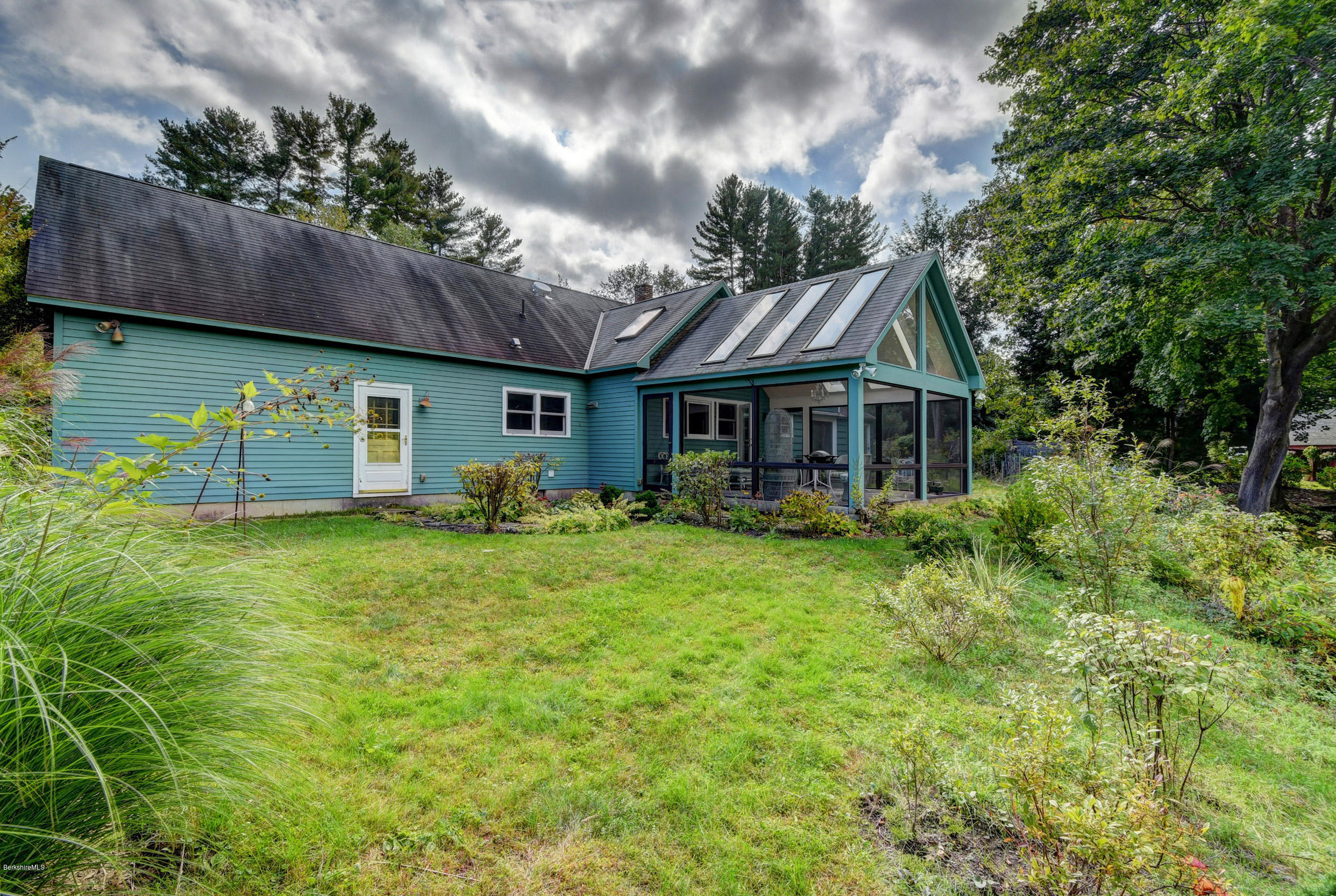 18 Bow Wow Road Sheffield, MA 01257 - Photo 19 of 42 9000 Back of Home