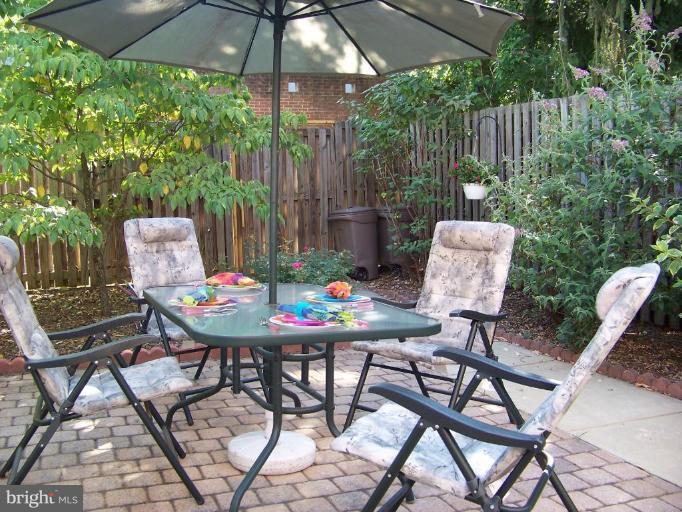 904 Radcliffe Road Towson, MD 21204 - Photo 6 of 15 Patio