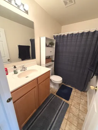 $2,300 | 2554 Evergreen Circle, Unit 2554, McHenry, IL 60050
