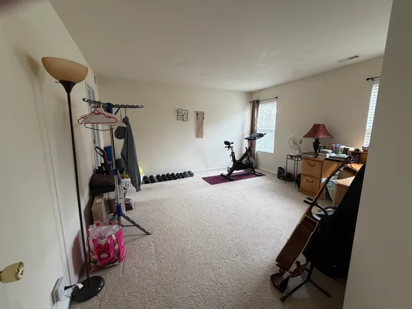 $2,300 | 2554 Evergreen Circle, Unit 2554, McHenry, IL 60050