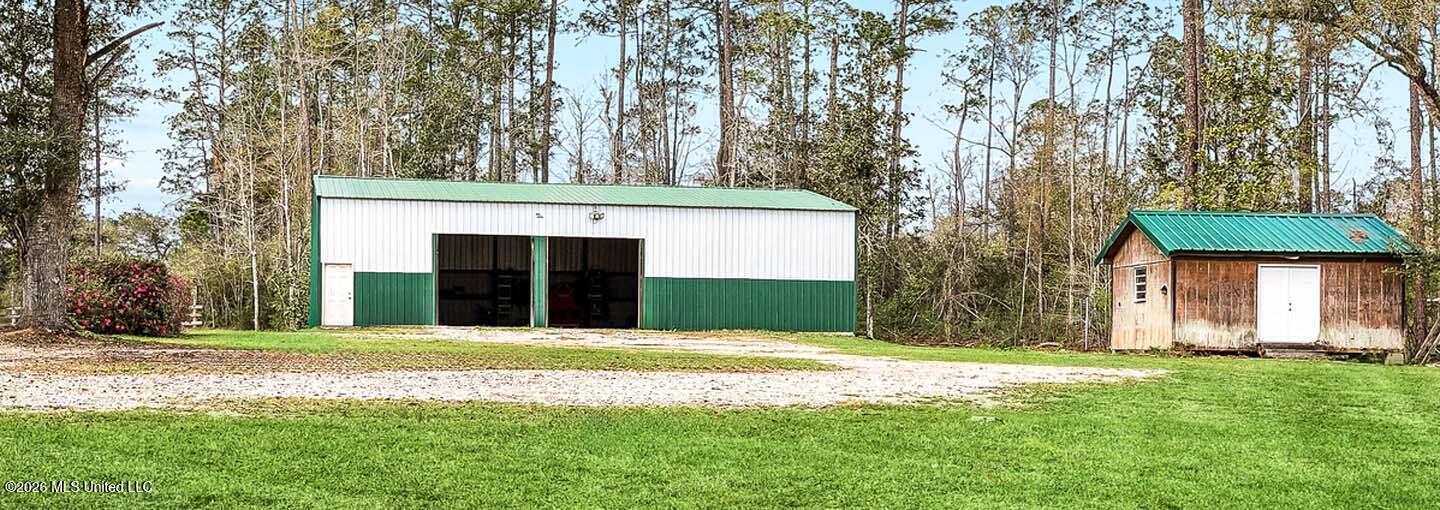 7190 Paradise Road Kiln, MS 39556 - Photo 35 of 36 Barn
