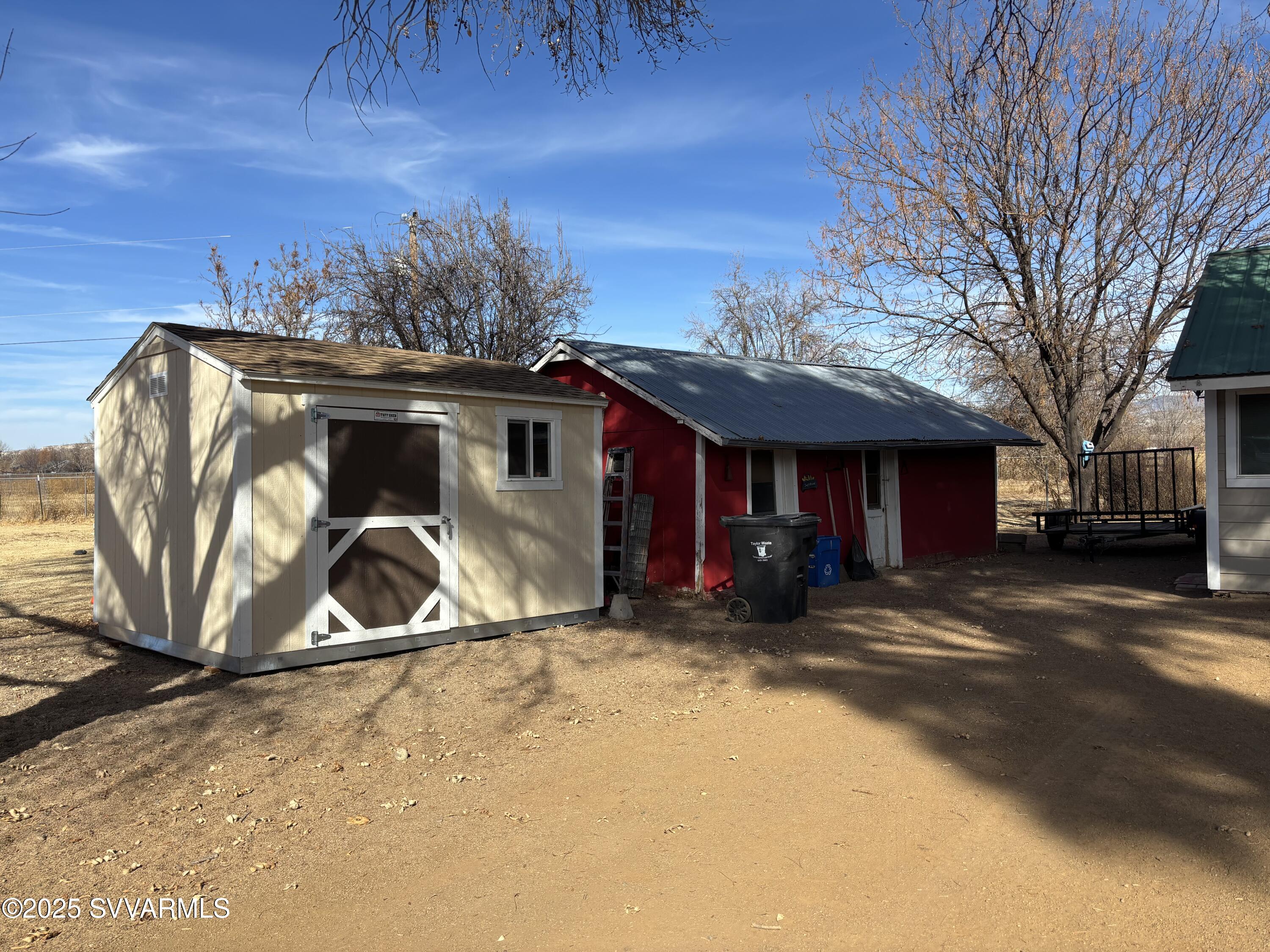 3405 South Silver Road Camp Verde, AZ 86322 - Photo 7 of 56 a view of a house with a outdoor space