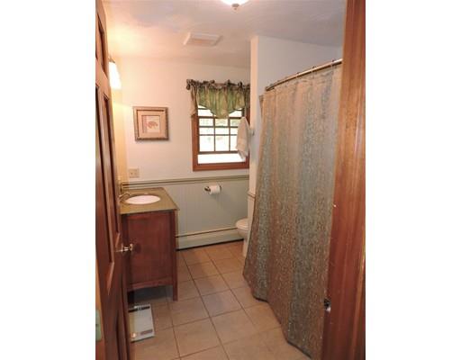 73 Tracy Road Dudley, MA 01571 - Photo 20 of 30 Gallery Image 20