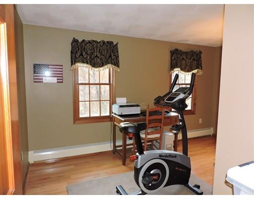 73 Tracy Road Dudley, MA 01571 - Photo 26 of 30 Gallery Image 26
