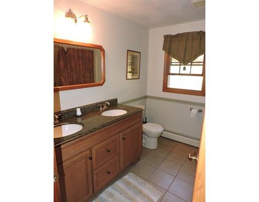 73 Tracy Road Dudley, MA 01571 - Photo 27 of 30 Gallery Image 27