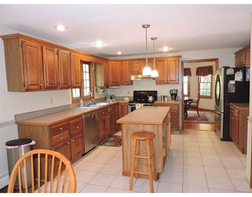 73 Tracy Road Dudley, MA 01571 - Photo 5 of 30 Gallery Image 5
