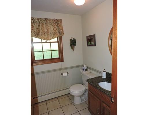 73 Tracy Road Dudley, MA 01571 - Photo 9 of 30 Gallery Image 9
