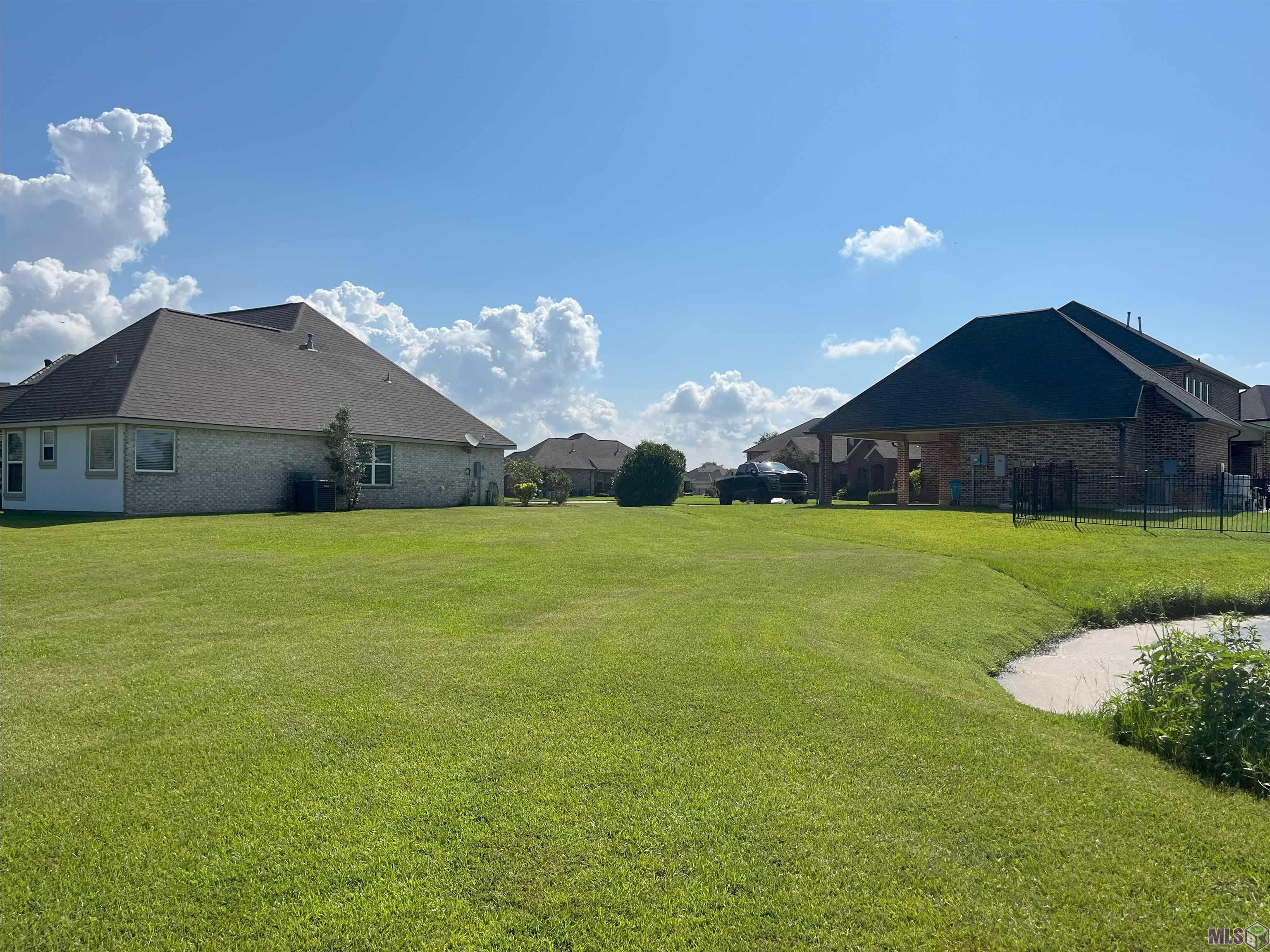 118 Lac Segnette Drive Luling, LA 70070 - Photo 30 of 33