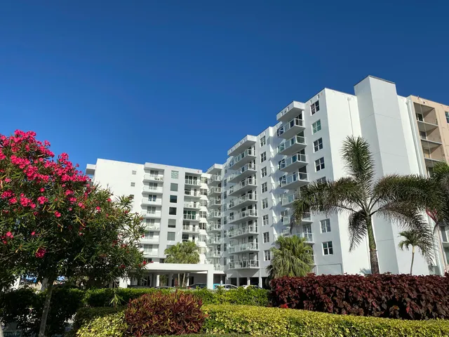 $2,700 | 3450 South Ocean Boulevard, Unit 328, Palm Beach, FL 33480