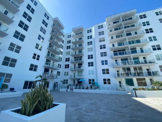 $2,700 | 3450 South Ocean Boulevard, Unit 328, Palm Beach, FL 33480