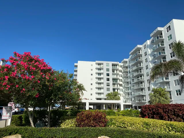 $2,700 | 3450 South Ocean Boulevard, Unit 328, Palm Beach, FL 33480
