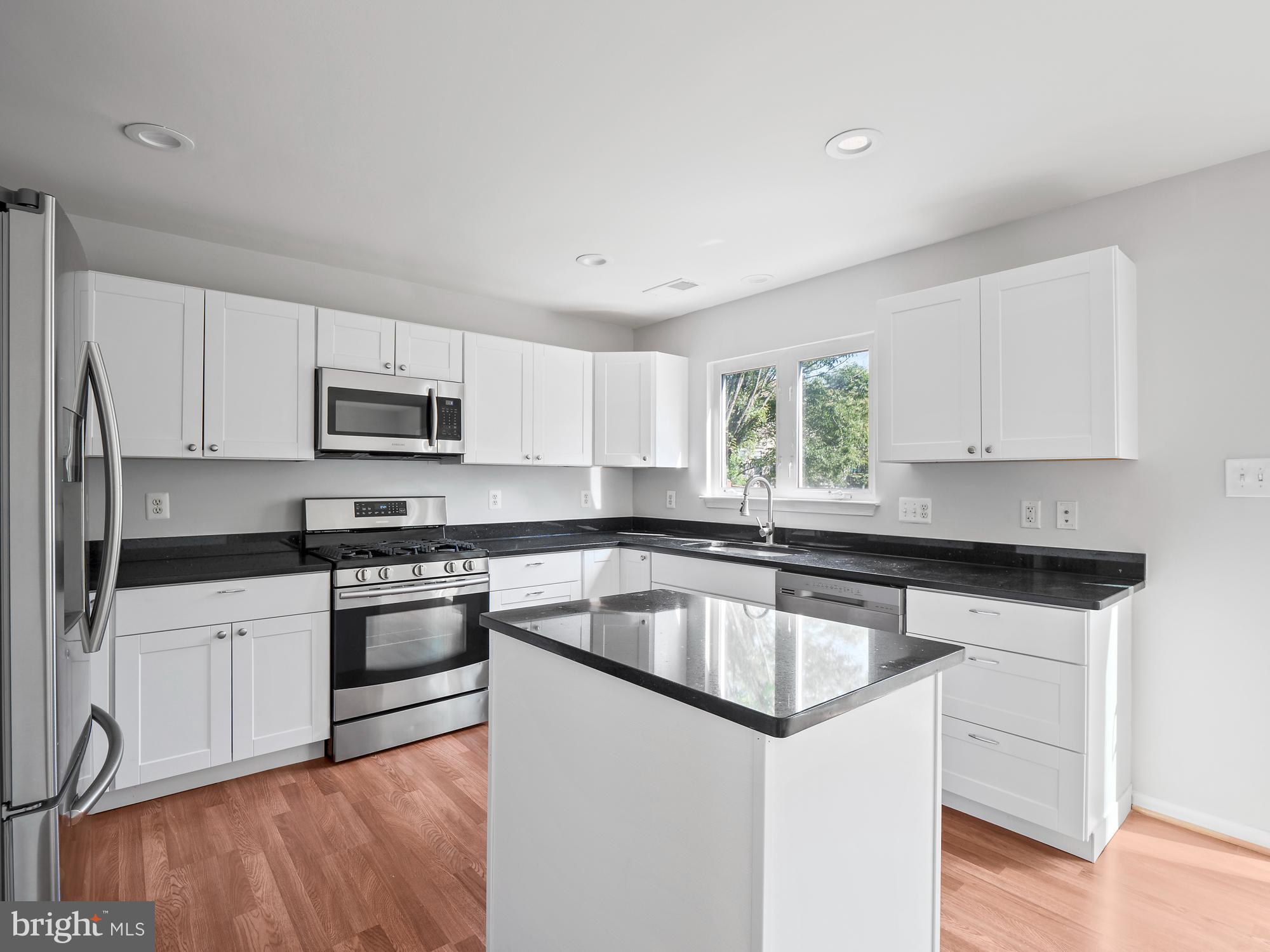 14801 Bolton Road Centreville, VA 20121 - Photo 5 of 20