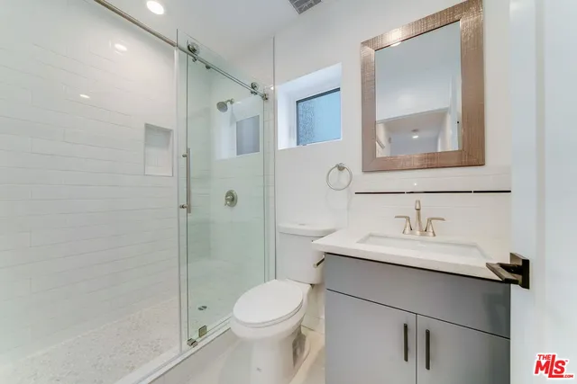 $4,995 | 1802 1/2 South Highland Avenue, Los Angeles, CA 90019