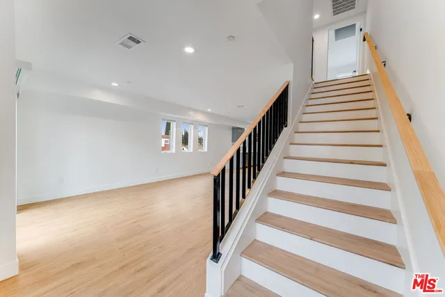 $4,995 | 1802 1/2 South Highland Avenue, Los Angeles, CA 90019