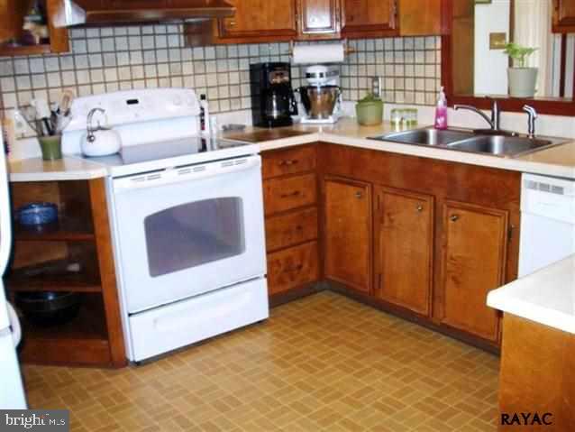 4708 Bentz Road Spring Grove, PA 17362 - Photo 22 of 36 Gallery Image 22