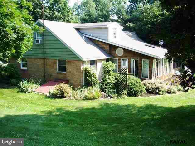 4708 Bentz Road Spring Grove, PA 17362 - Photo 4 of 36 Gallery Image 4