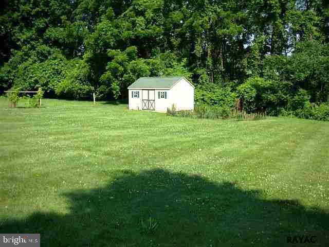 4708 Bentz Road Spring Grove, PA 17362 - Photo 8 of 36 Gallery Image 8