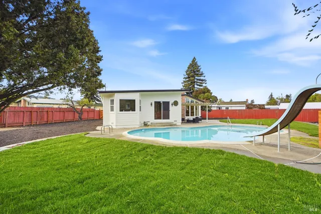 $995,000 | 2335 Joanne Circle, Napa, CA 94559