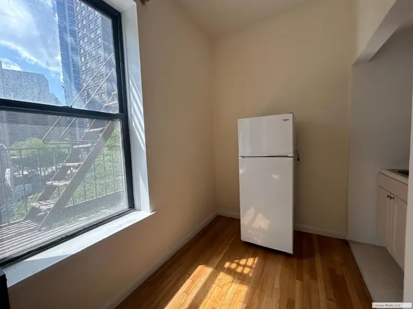 $2,800 | 2020 Broadway, Unit 5G | Upper West Side