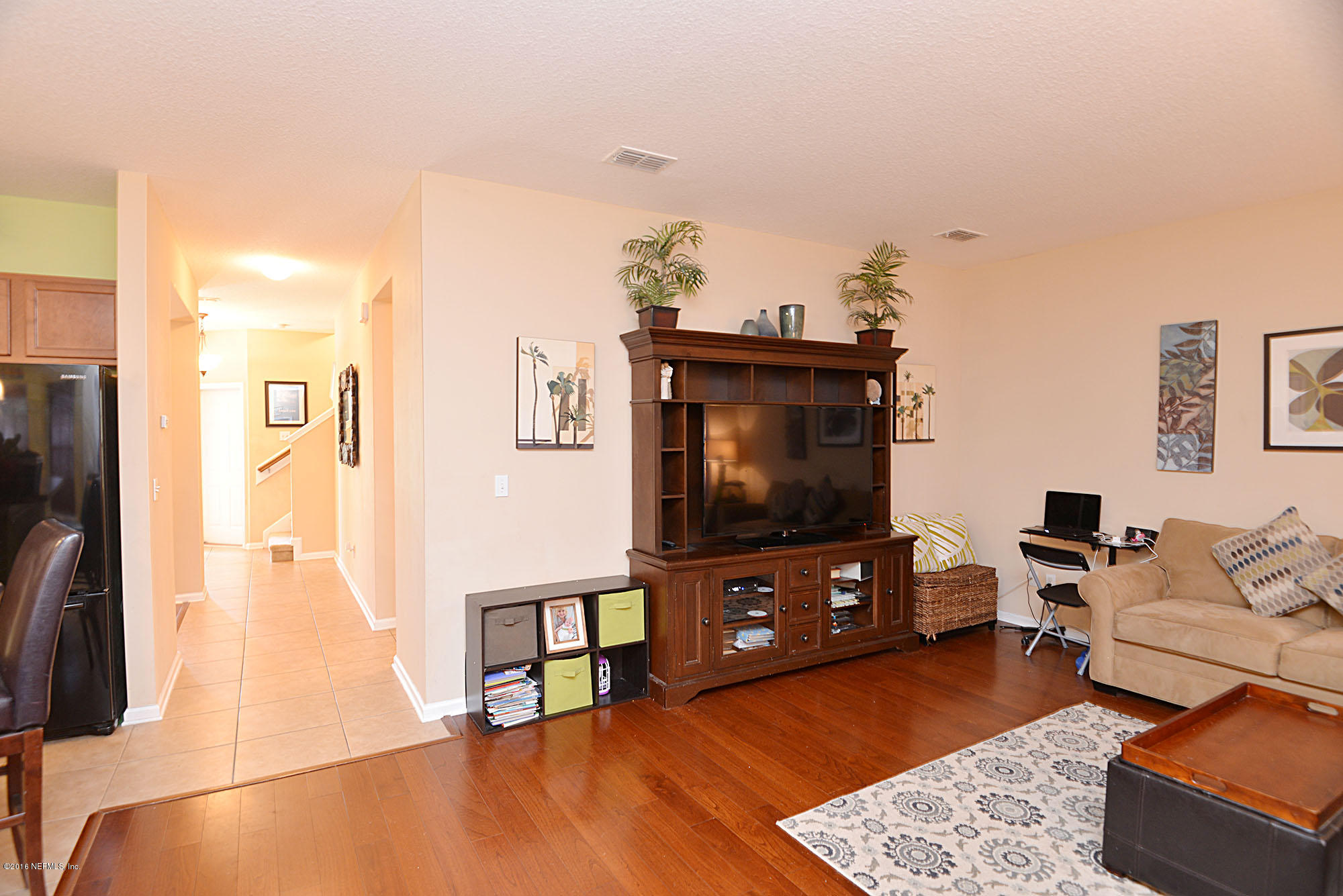 11712 Templeton Road Jacksonville, FL 32258 - Photo 14 of 38 Large Family Room View 4