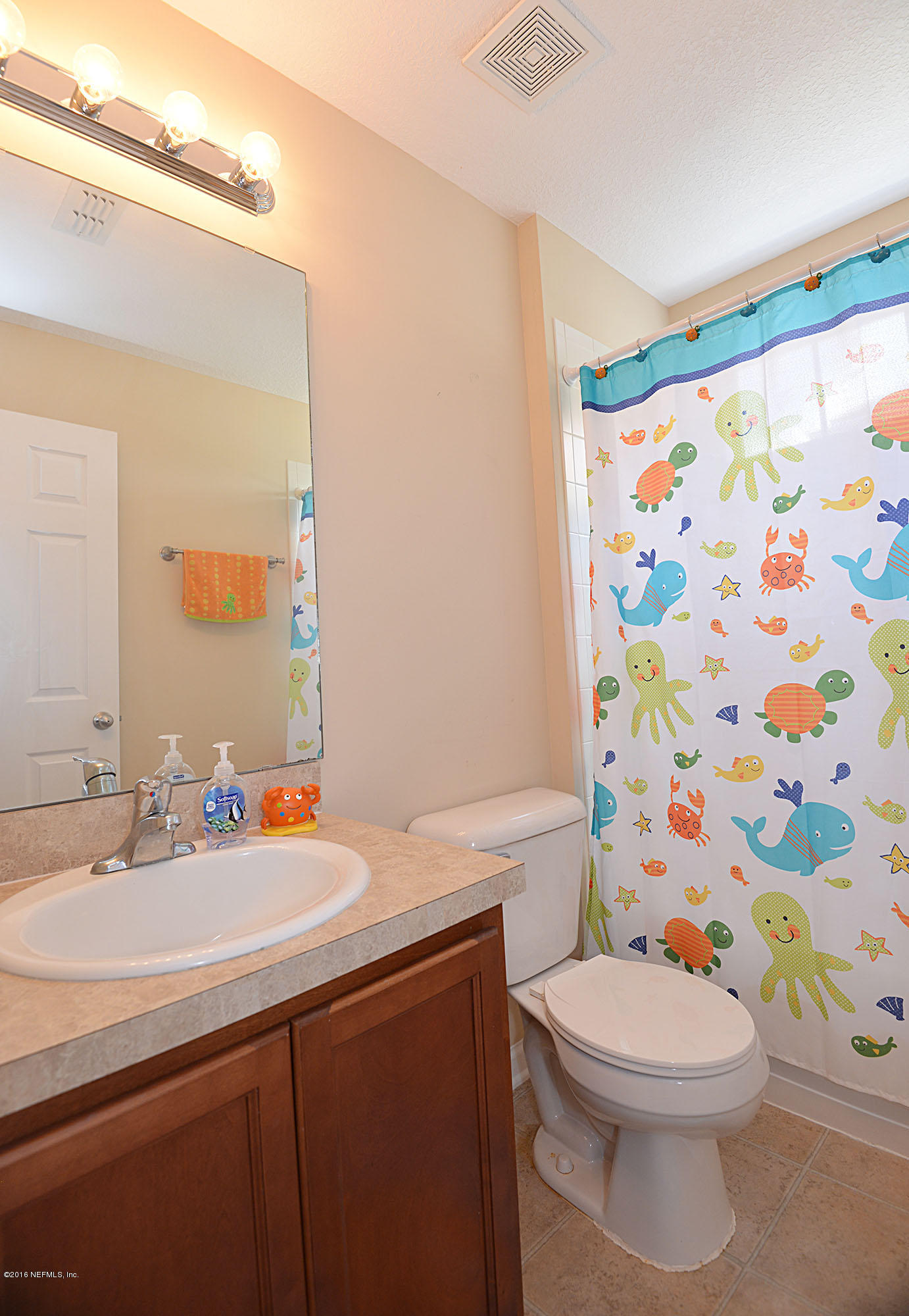 11712 Templeton Road Jacksonville, FL 32258 - Photo 27 of 38 Hall Bath Upstairs