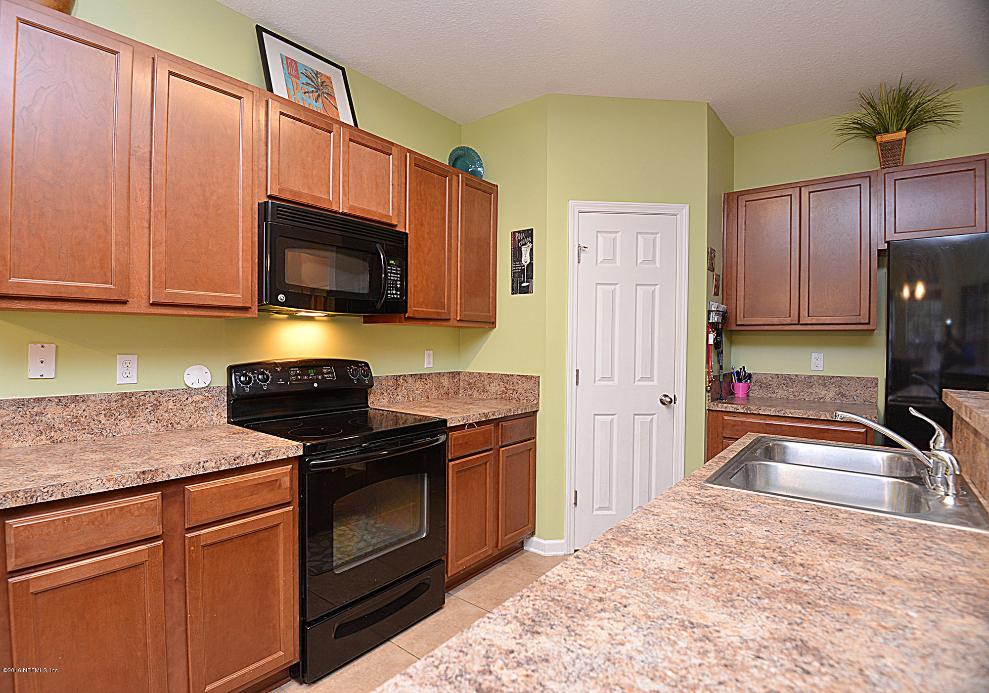 11712 Templeton Road Jacksonville, FL 32258 - Photo 9 of 38 Kitchen View 2