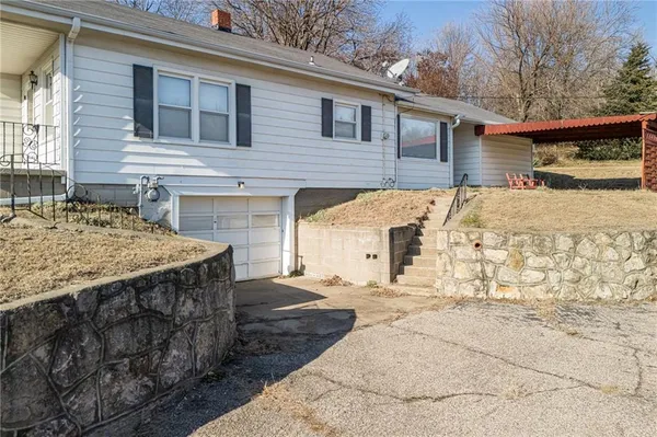 $149,900 | 707 Court Street, St. Joseph, MO 64504
