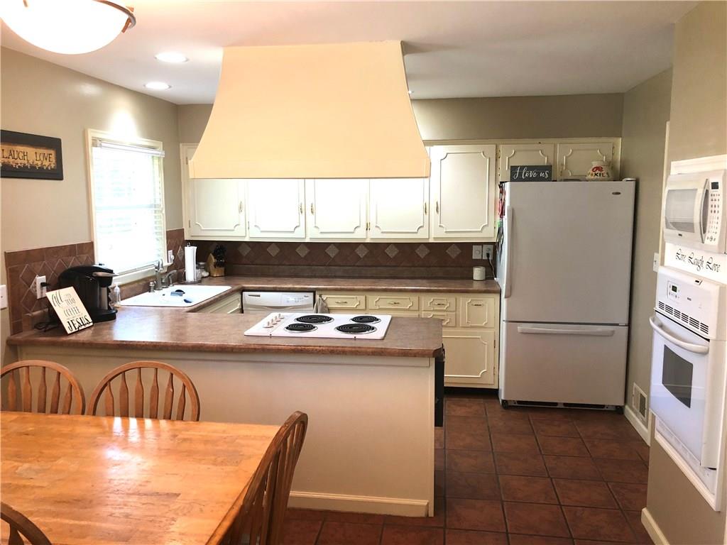 3321 Cherry Road Anderson, IN 46011 - Photo 10 of 16 Gallery Image 10
