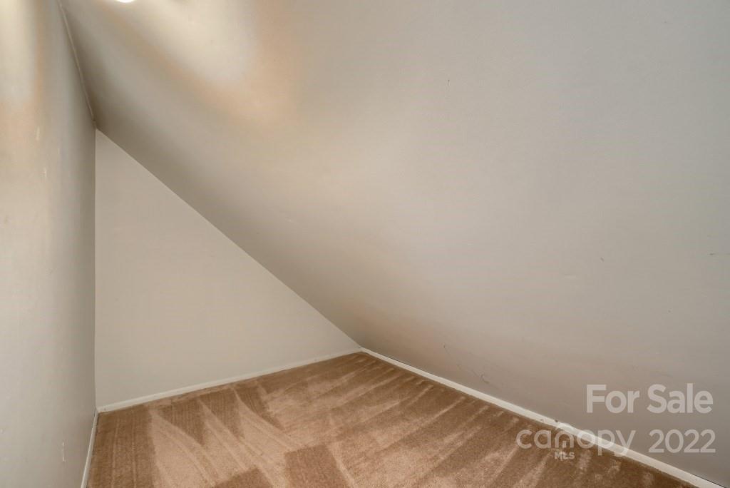 11320 Park Road Charlotte, NC 28226 - Photo 23 of 28 a view of small space