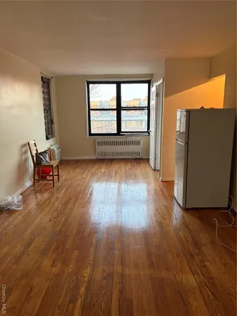 $1,950 | 63-95 Austin Street, Unit 4C | Rego Park