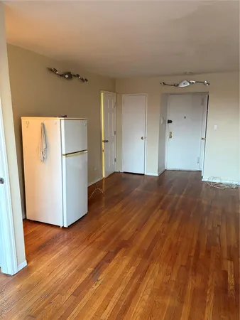$1,950 | 63-95 Austin Street, Unit 4C | Rego Park