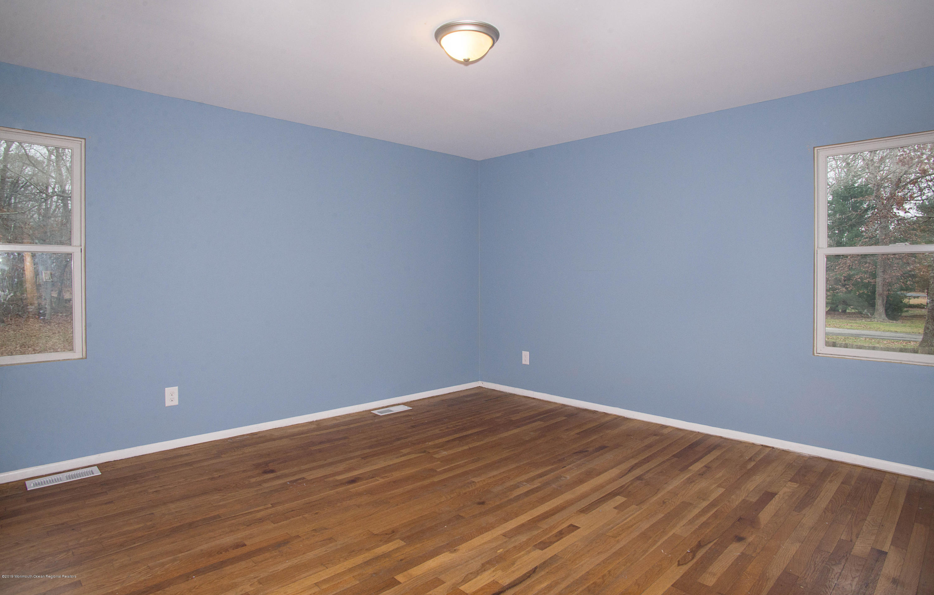 705 Gail Chambers Road Jackson, NJ 08527 - Photo 9 of 23 _RMJ2980 master bedroom