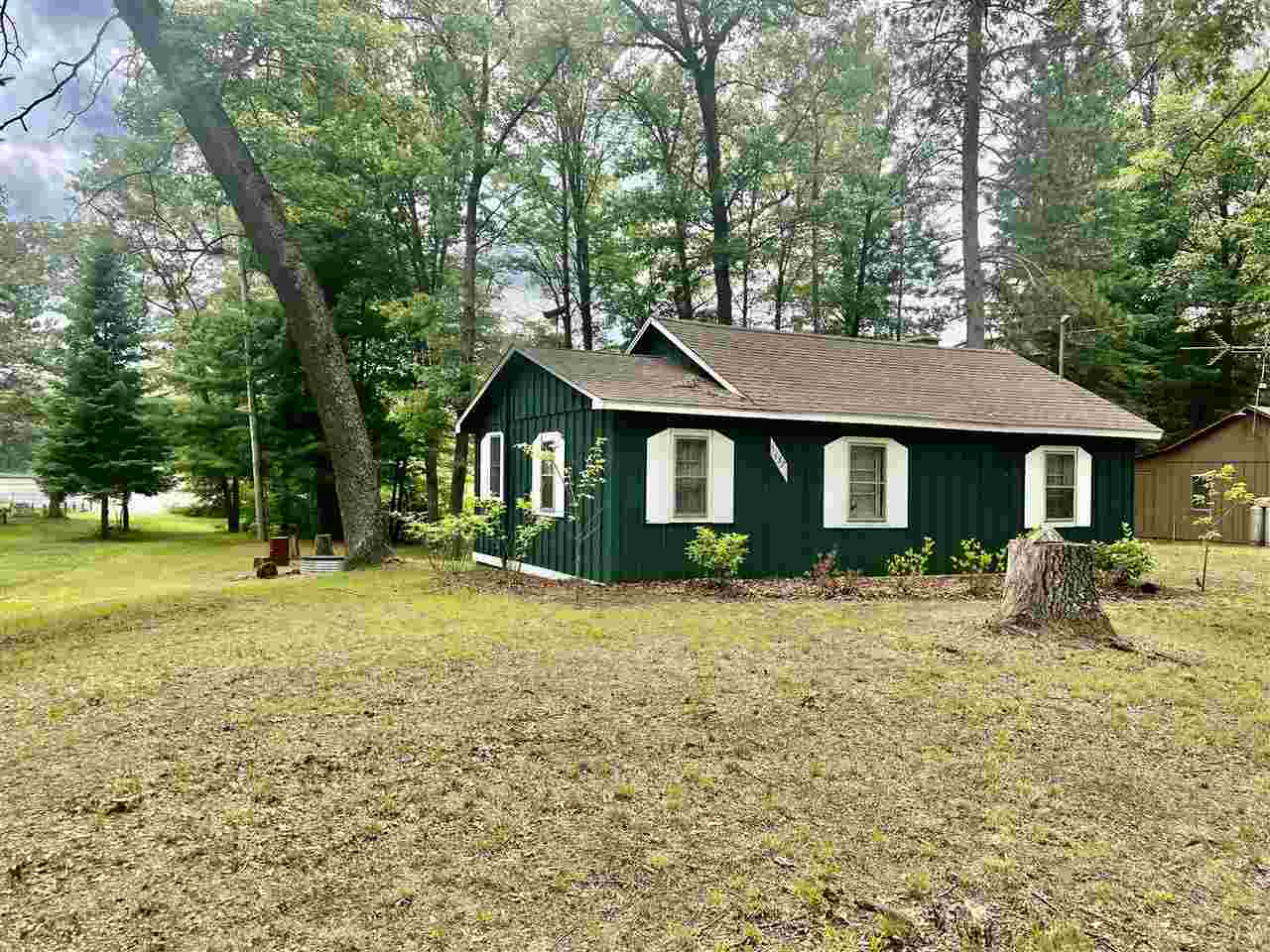 5437 Morrow Road Gladwin, MI 48624 - Photo 3 of 37