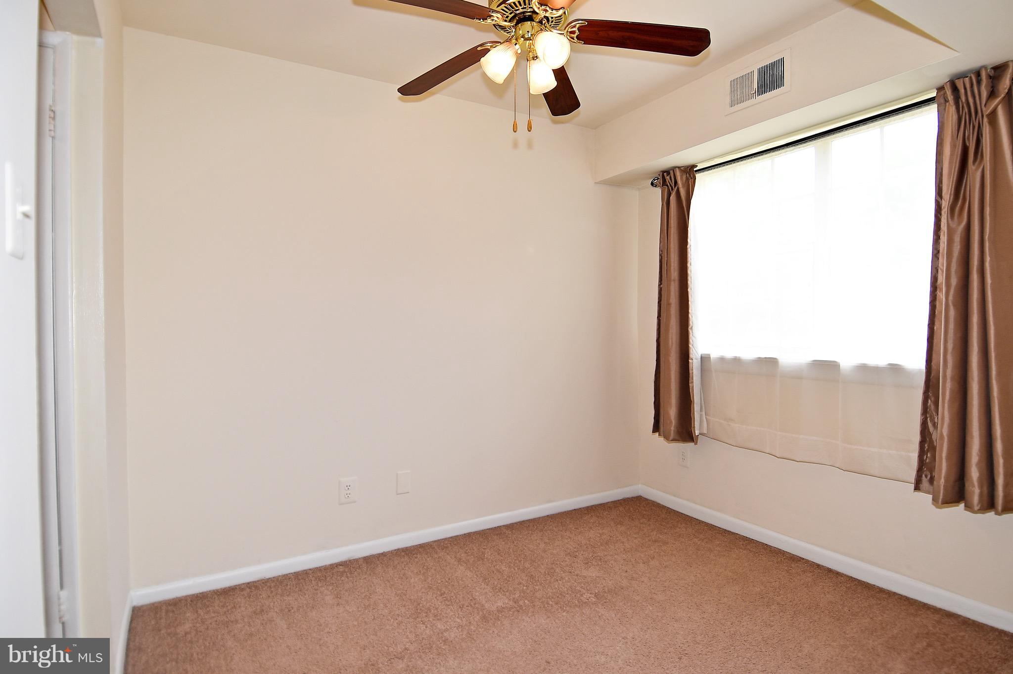7097 Spring Garden Drive, Unit 103 Springfield, VA 22150 - Photo 24 of 30 Dining Room