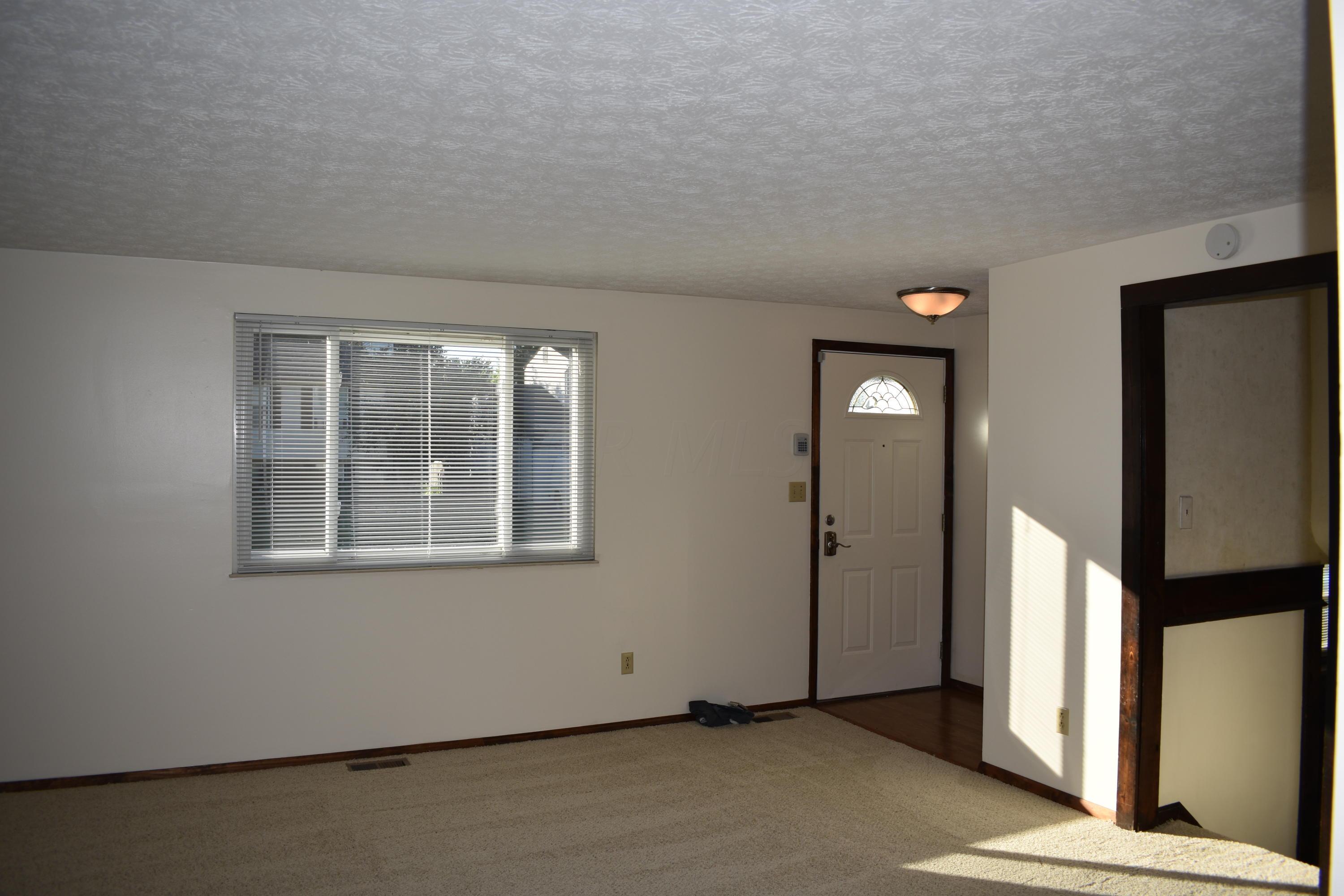 3961 Three Rivers Lane Groveport, OH 43125 - Photo 8 of 24